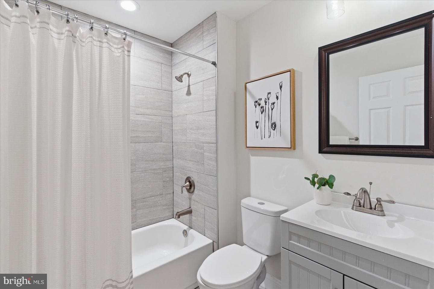 1013 Myrtle Avenue photo 26