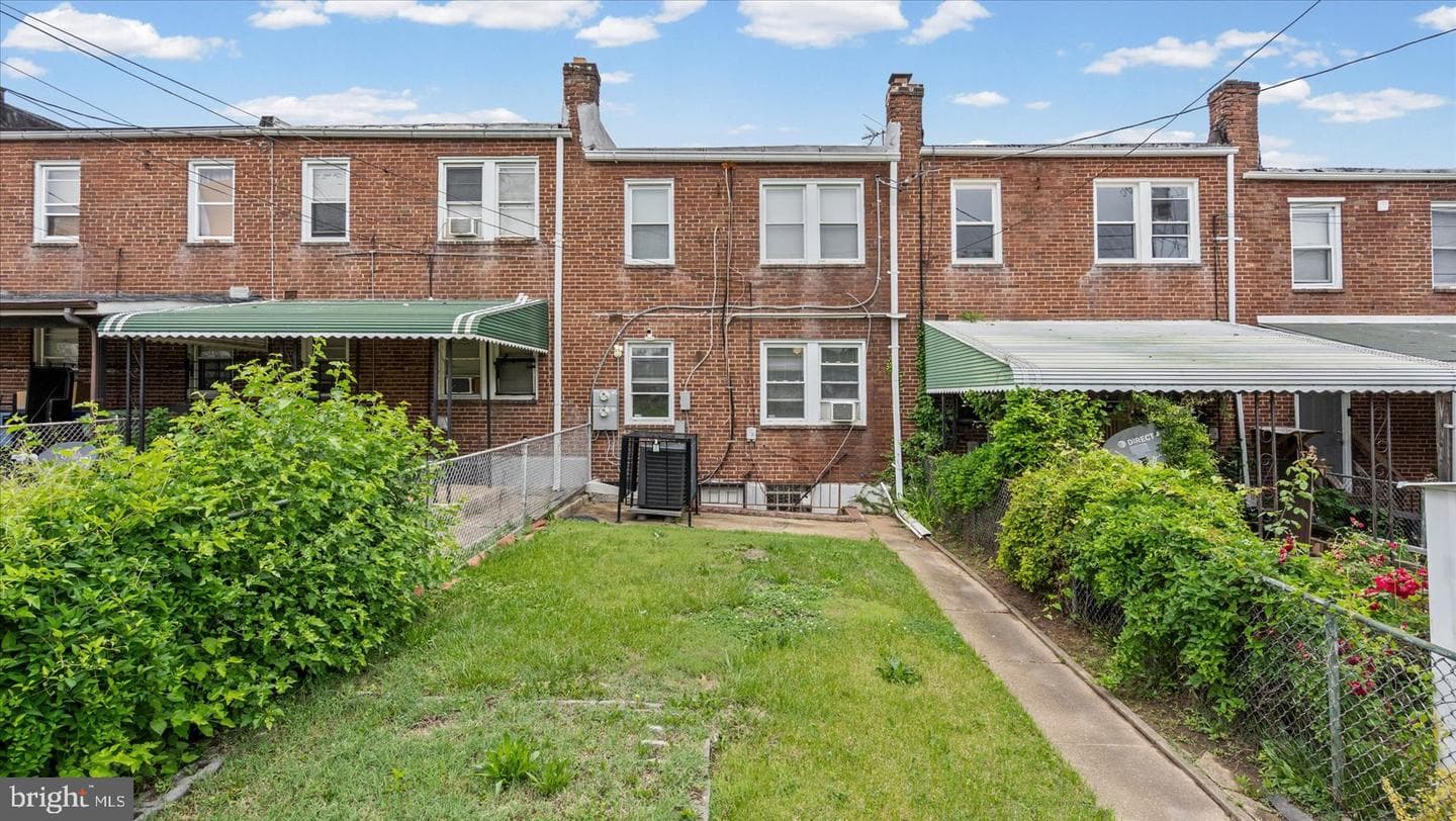 2905 E Federal Street photo 38