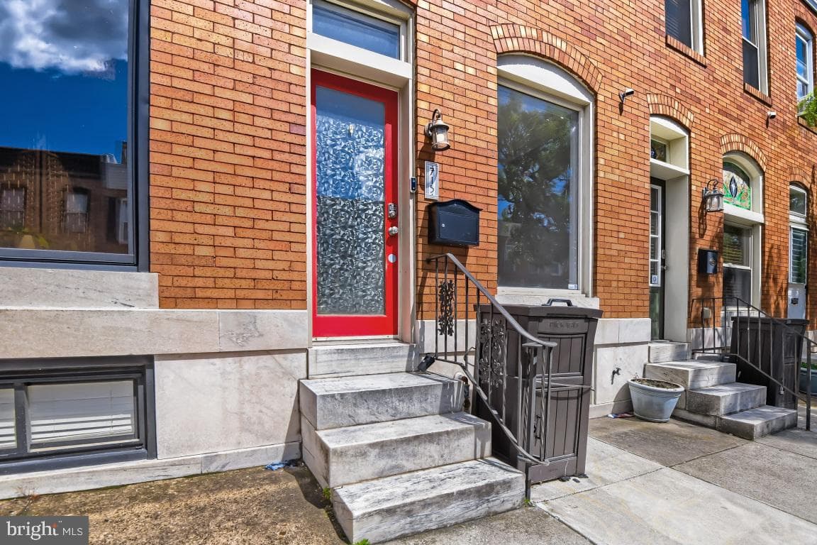 715 S Curley Street photo 3