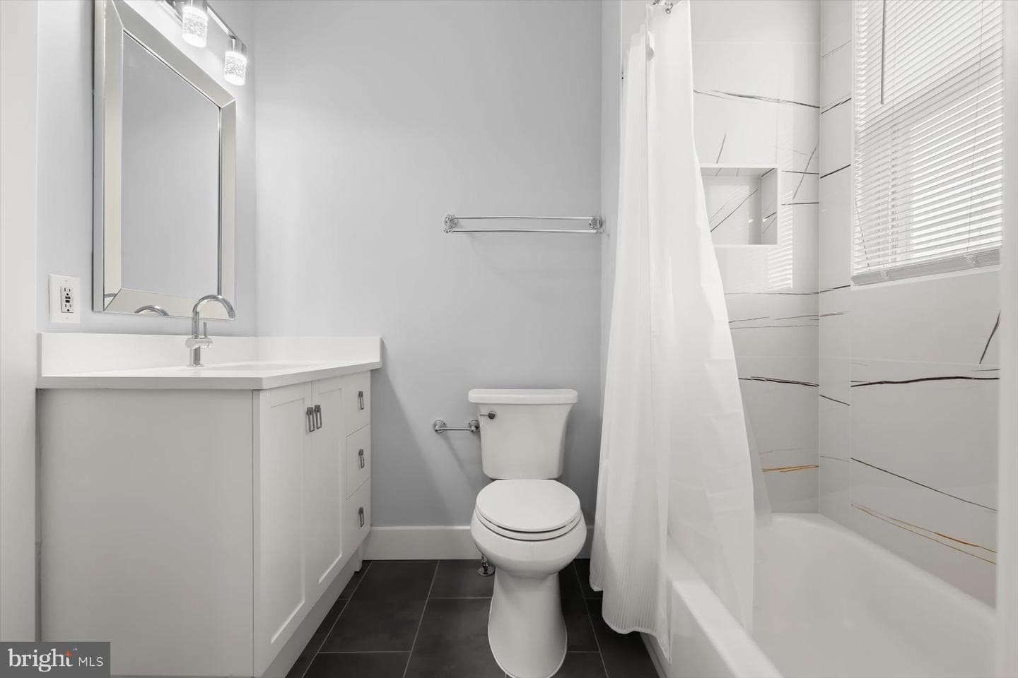 1728 E 32nd Street photo 32