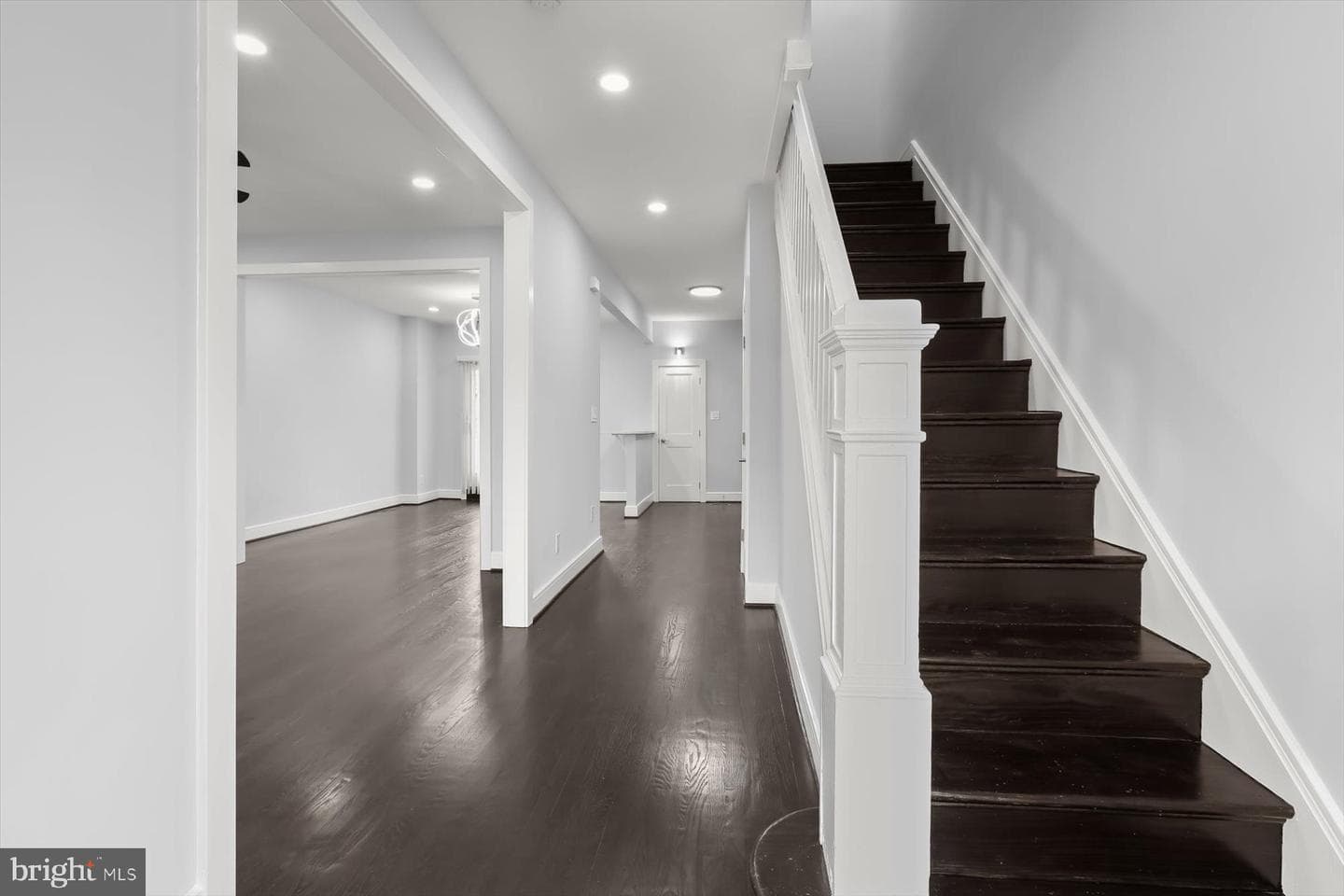 1728 E 32nd Street photo 9
