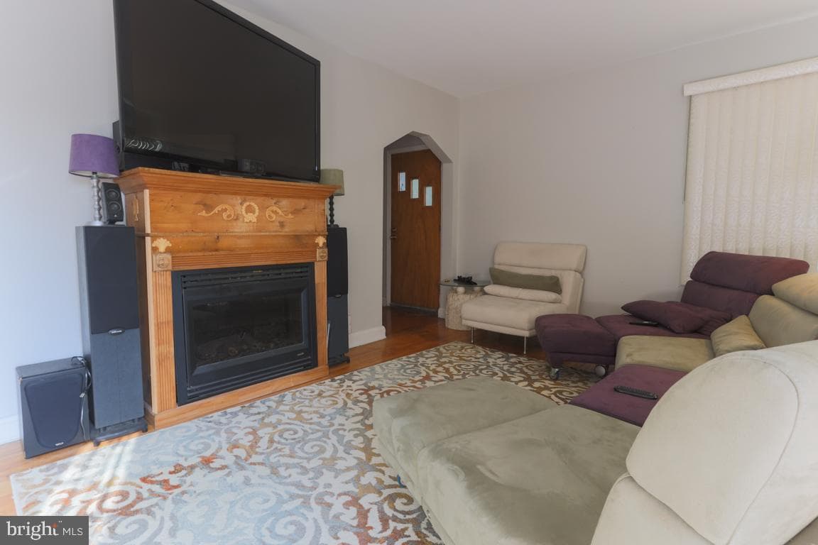 2707 Talbot Road photo 10
