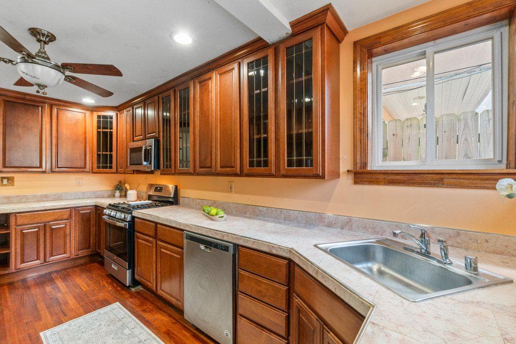 2223 Madison Avenue photo 19