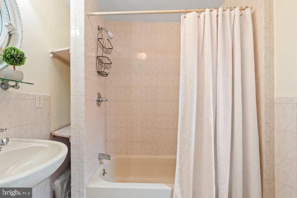 2223 Madison Avenue photo 30