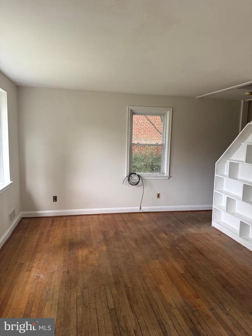 2119 Cloville Avenue photo 4