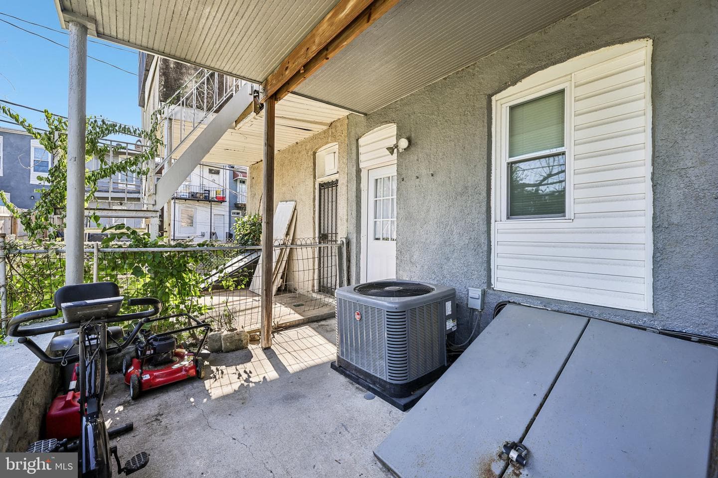2837 Winchester Street photo 27