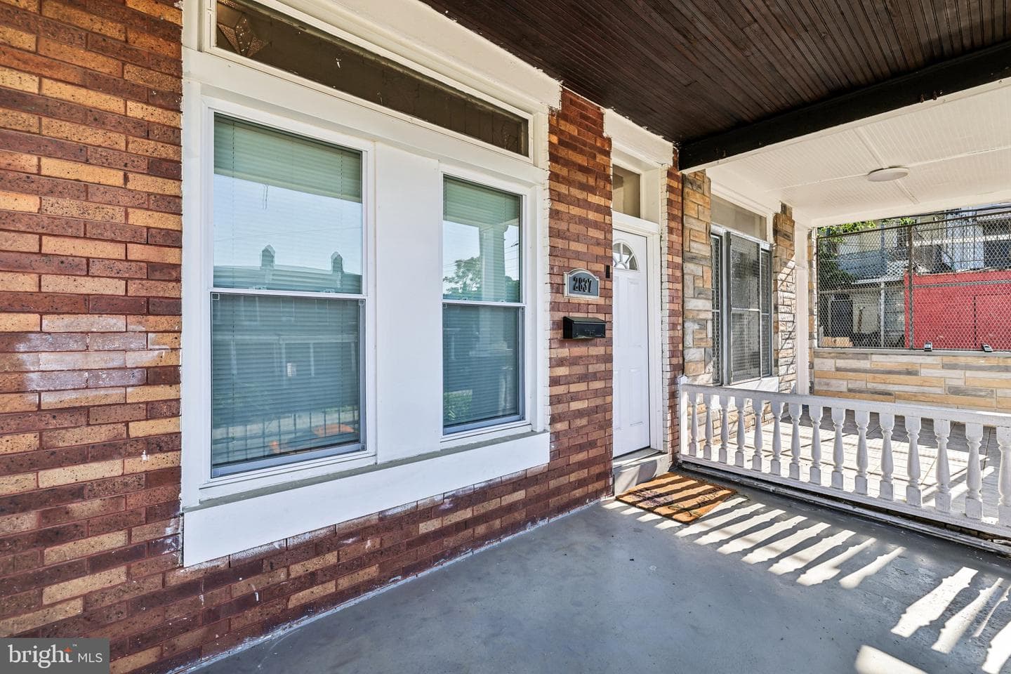 2837 Winchester Street photo 3