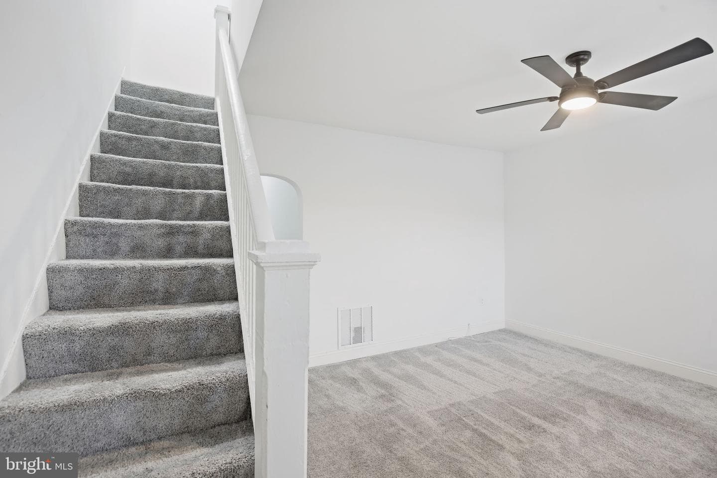 3330 Ravenwood Avenue photo 4