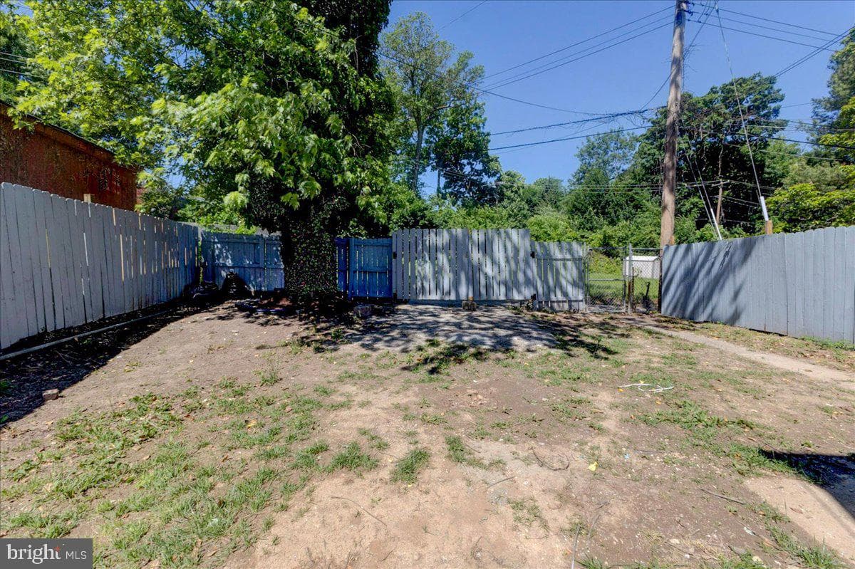 303 Charter Oak Avenue photo 18