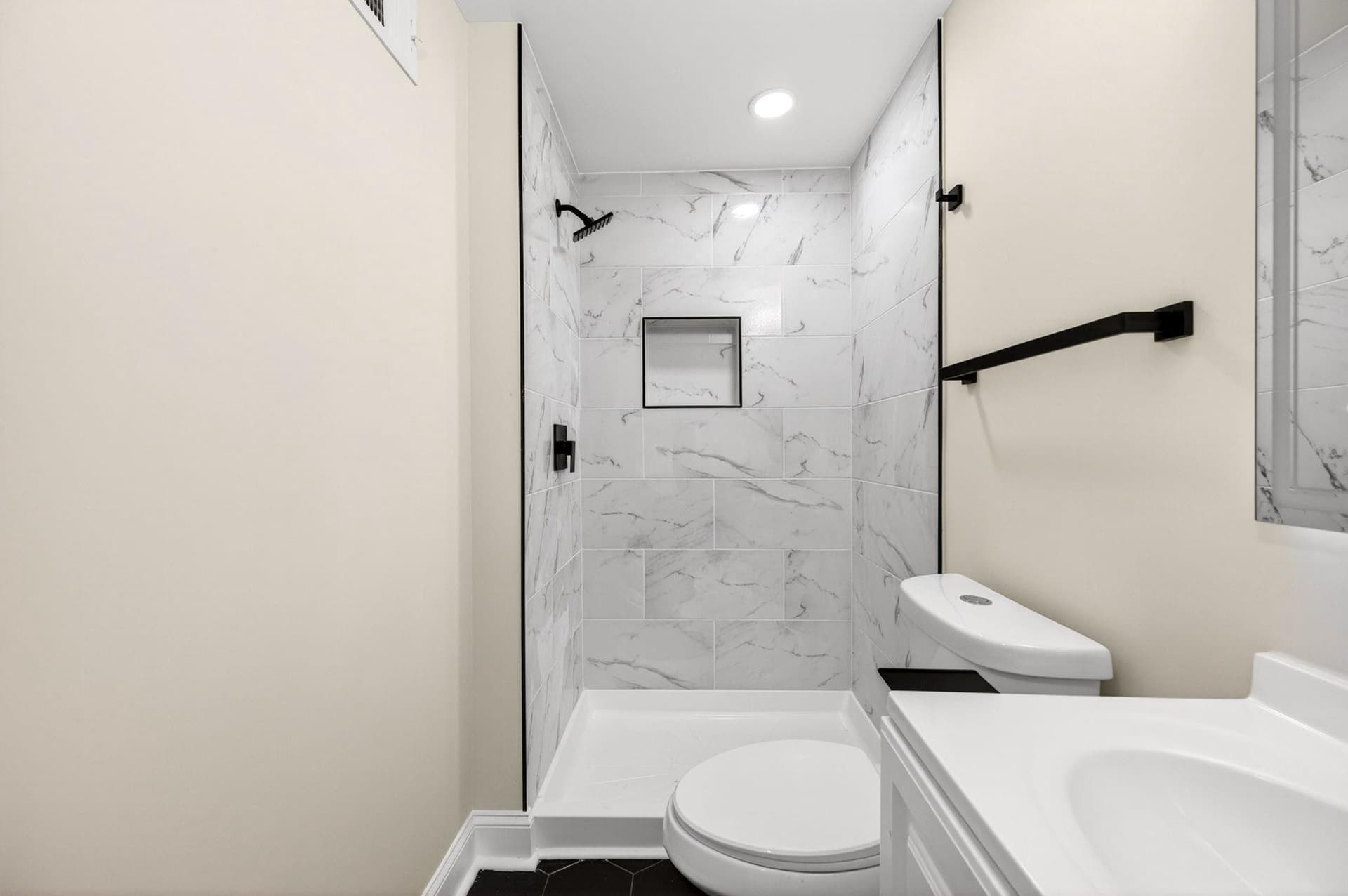 1151 Cleveland Street photo 32
