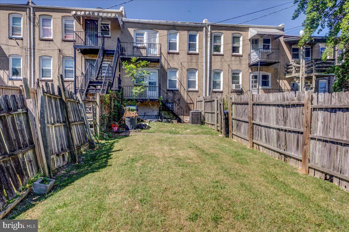 1071 Wilmington Avenue photo 25