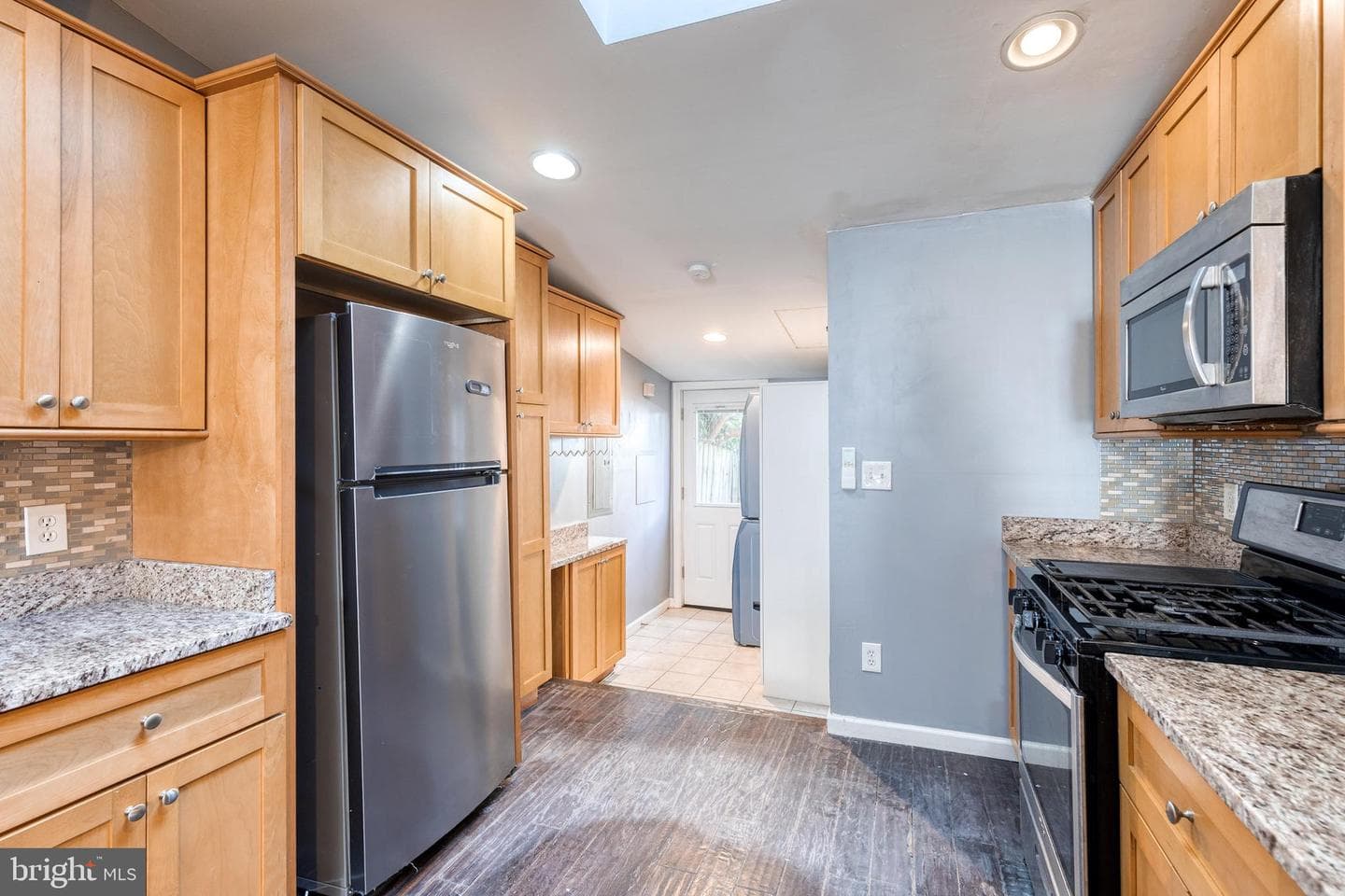 302 S Duncan Street photo 17