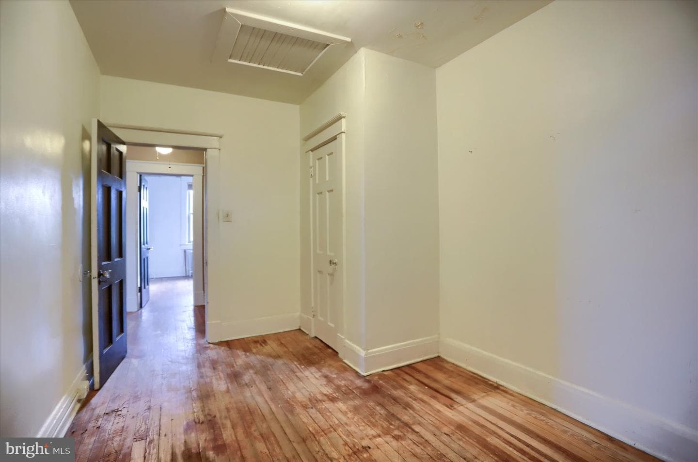 2417 N Pulaski Street photo 31