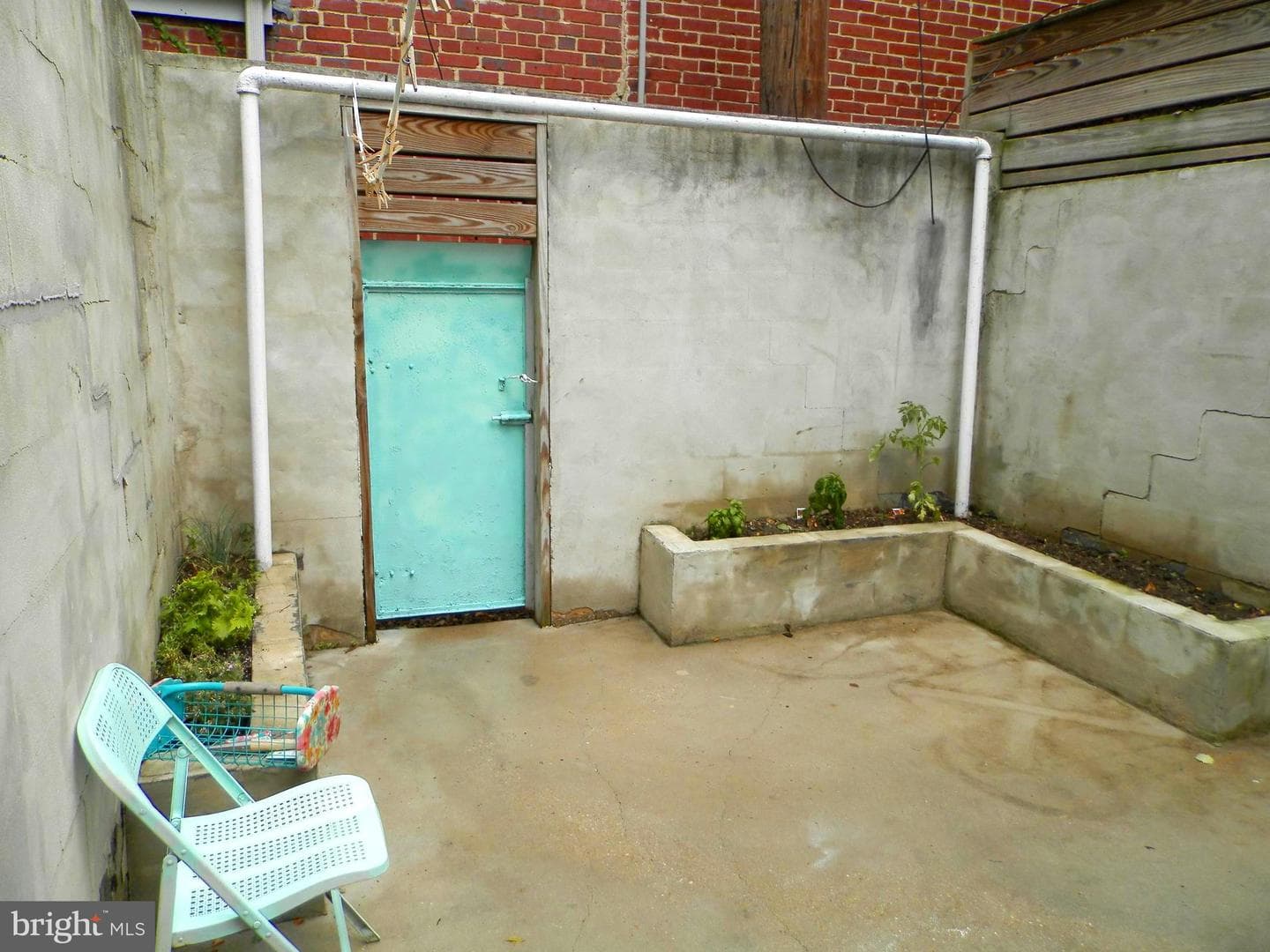313 S Washington St photo 9