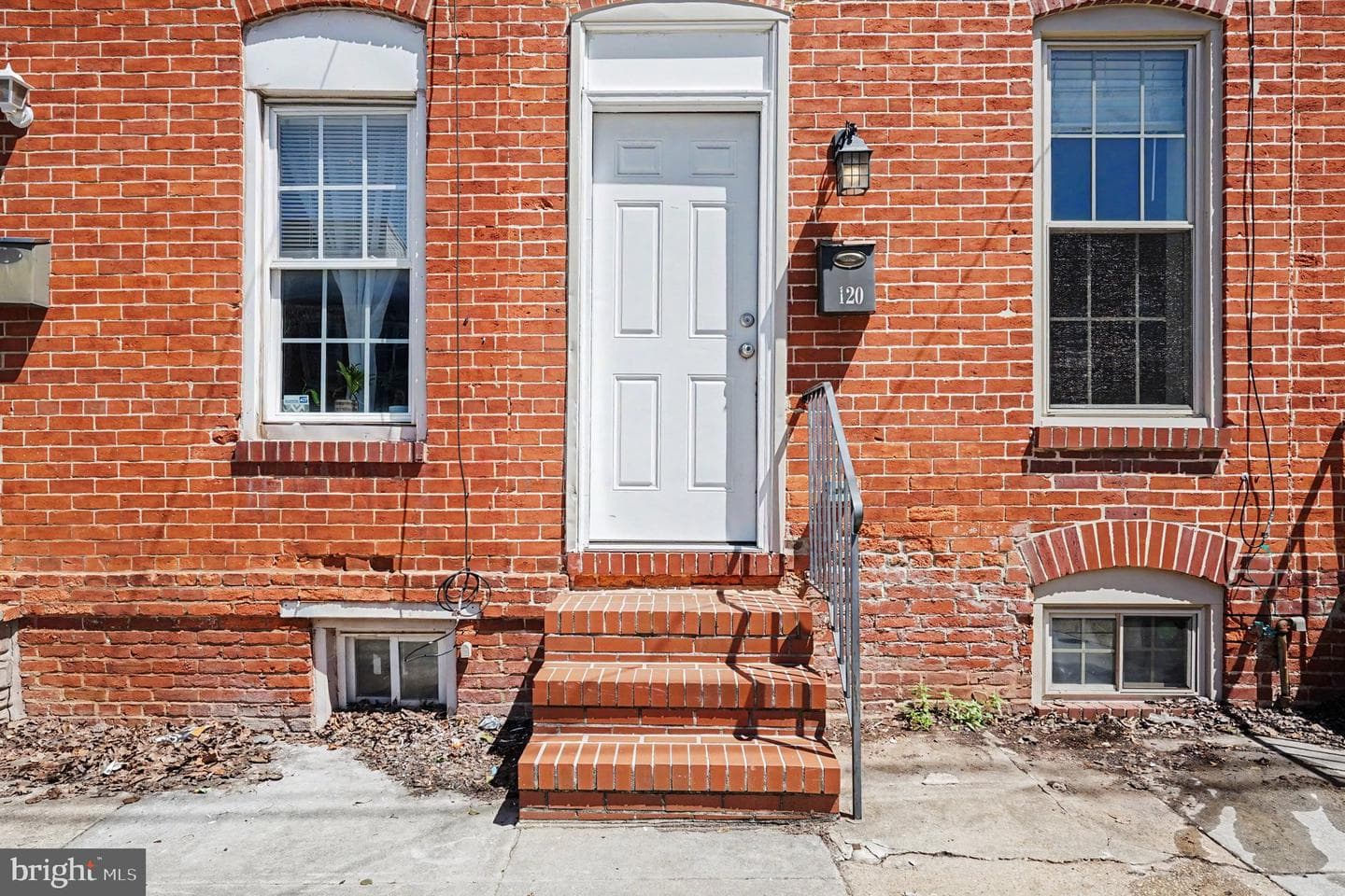 120 E Randall Street photo 29