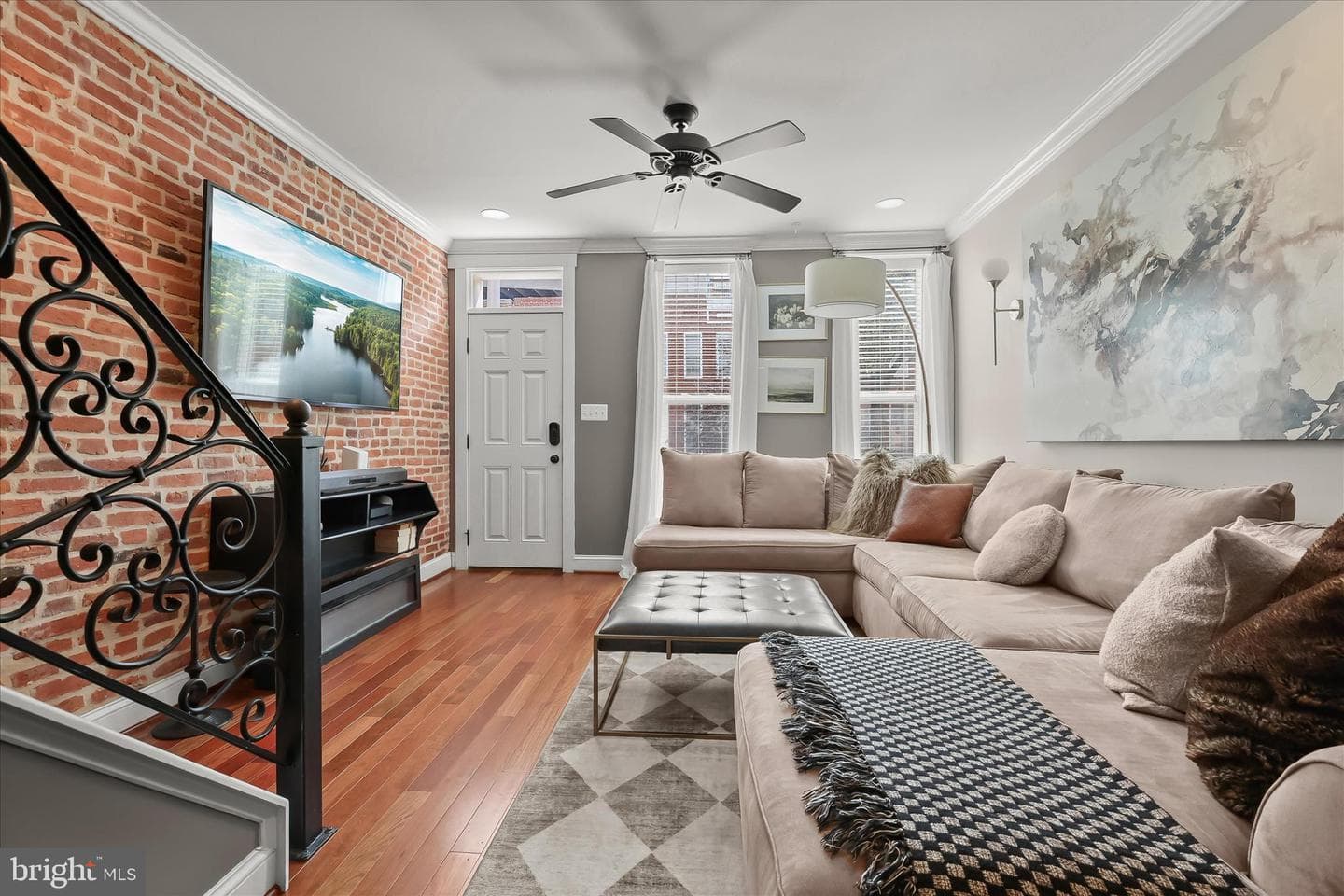 1824 S Charles Street photo 5