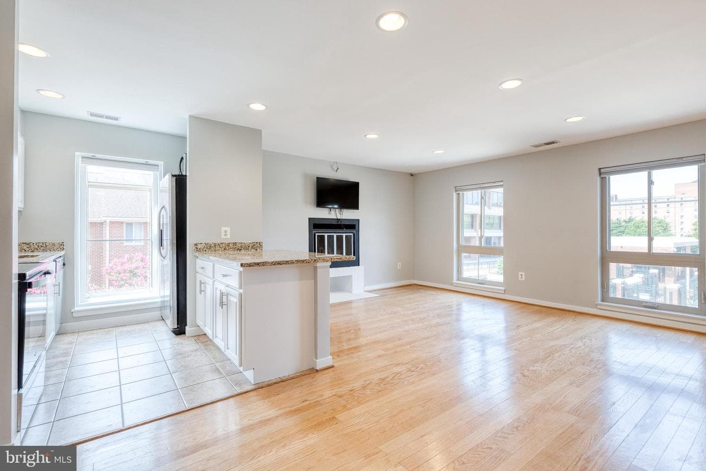425 S Sharp Street #r 15 photo 14