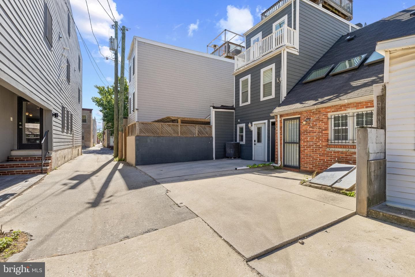 2930 Elliott Street photo 33
