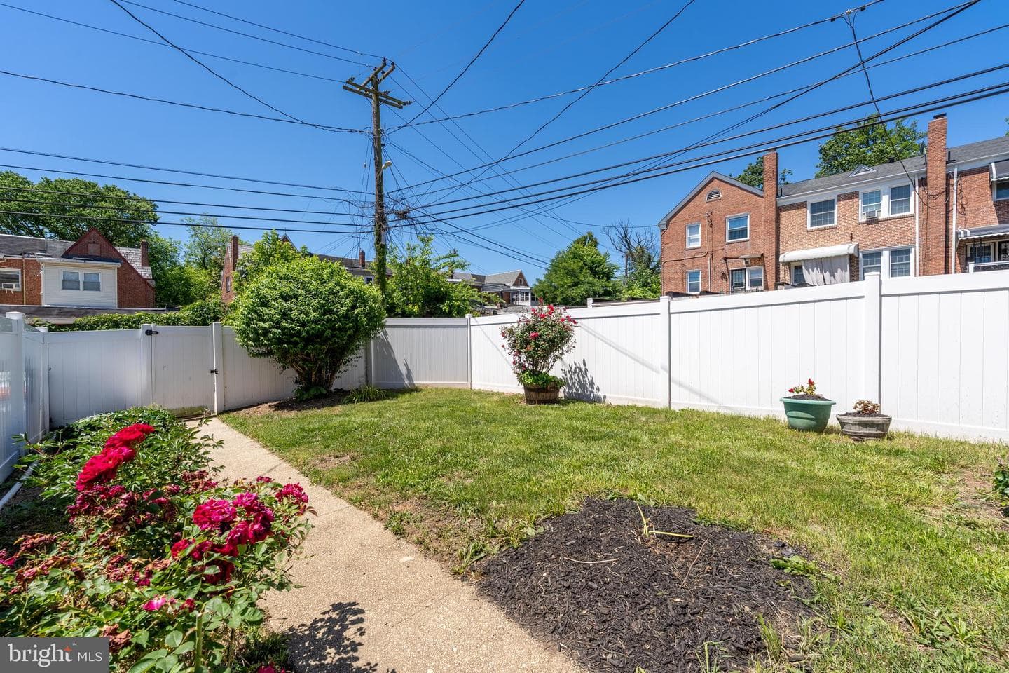 3255 Yosemite Avenue photo 38