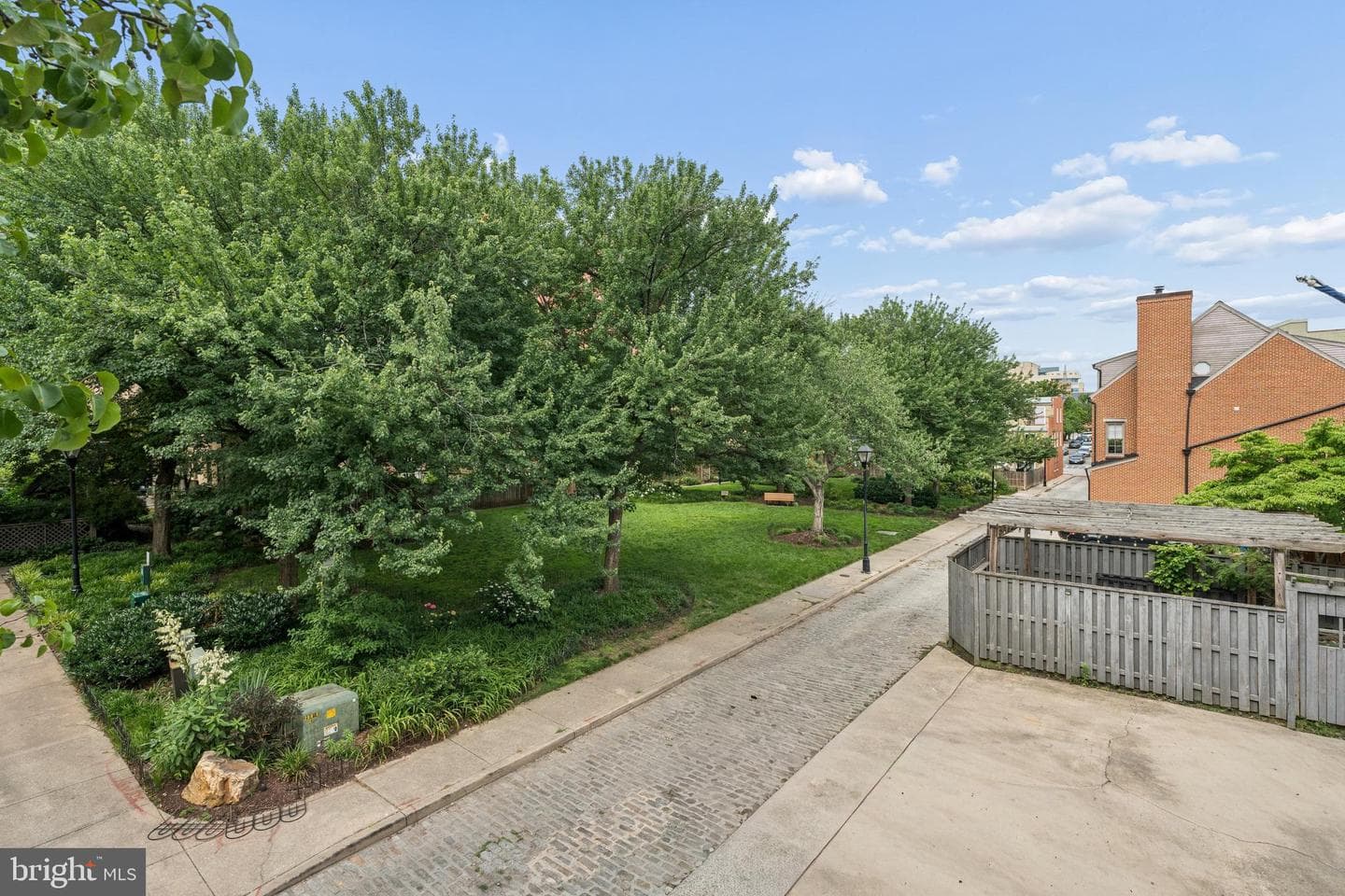 124 W Montgomery Street photo 87
