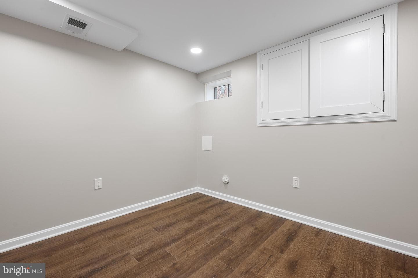 1358 Towson Street photo 48