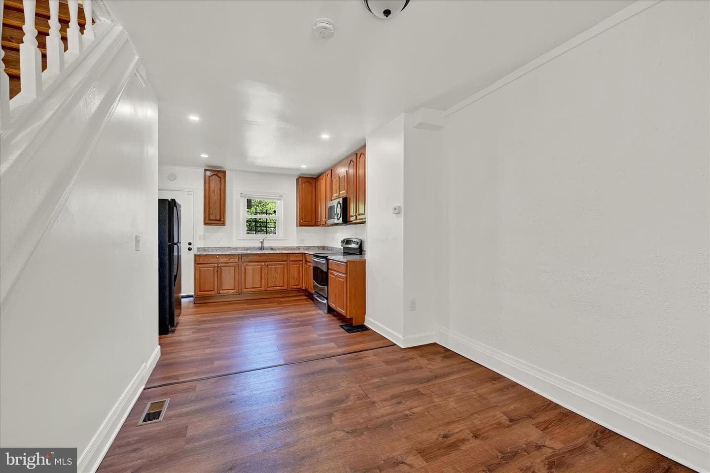 2758 Wilkens Avenue photo 4