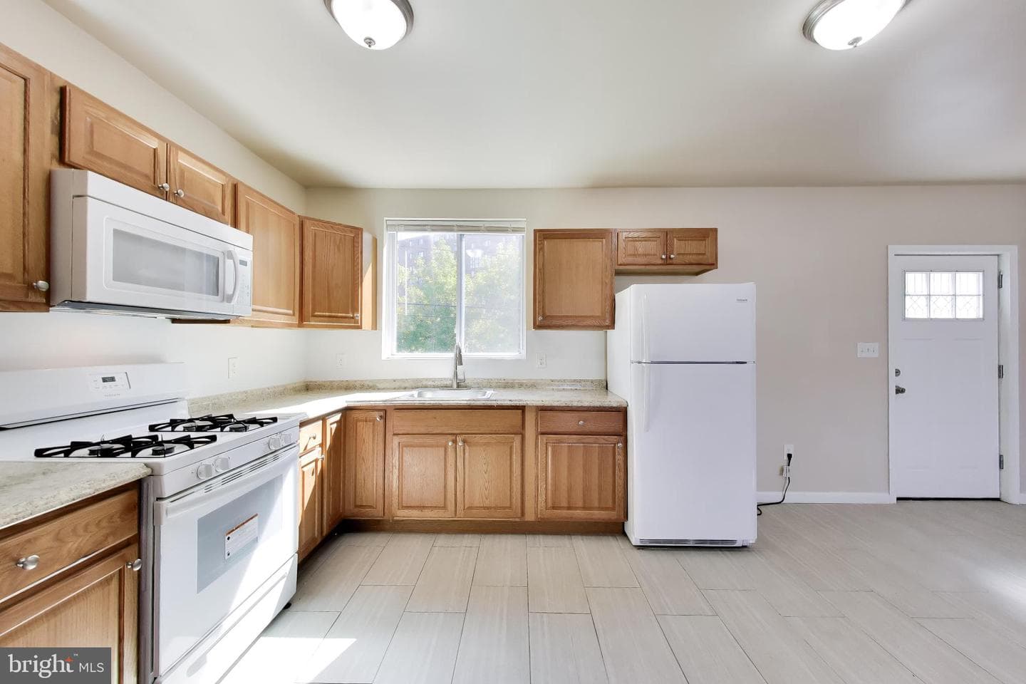 3649 Cottage Avenue photo 15