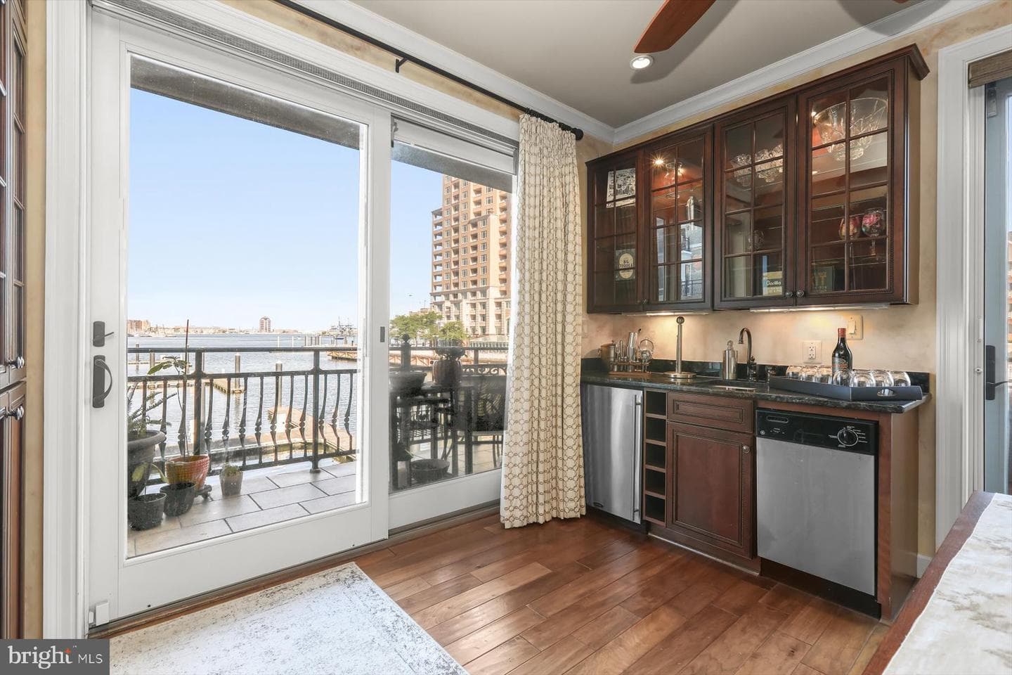 921 Valencia Court #120 photo 15