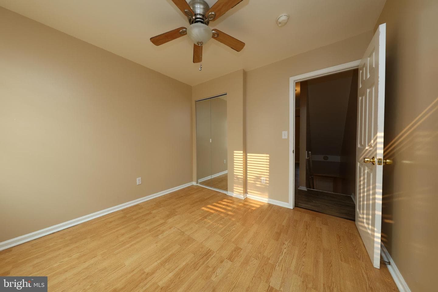 1533 N Gilmor Street photo 8