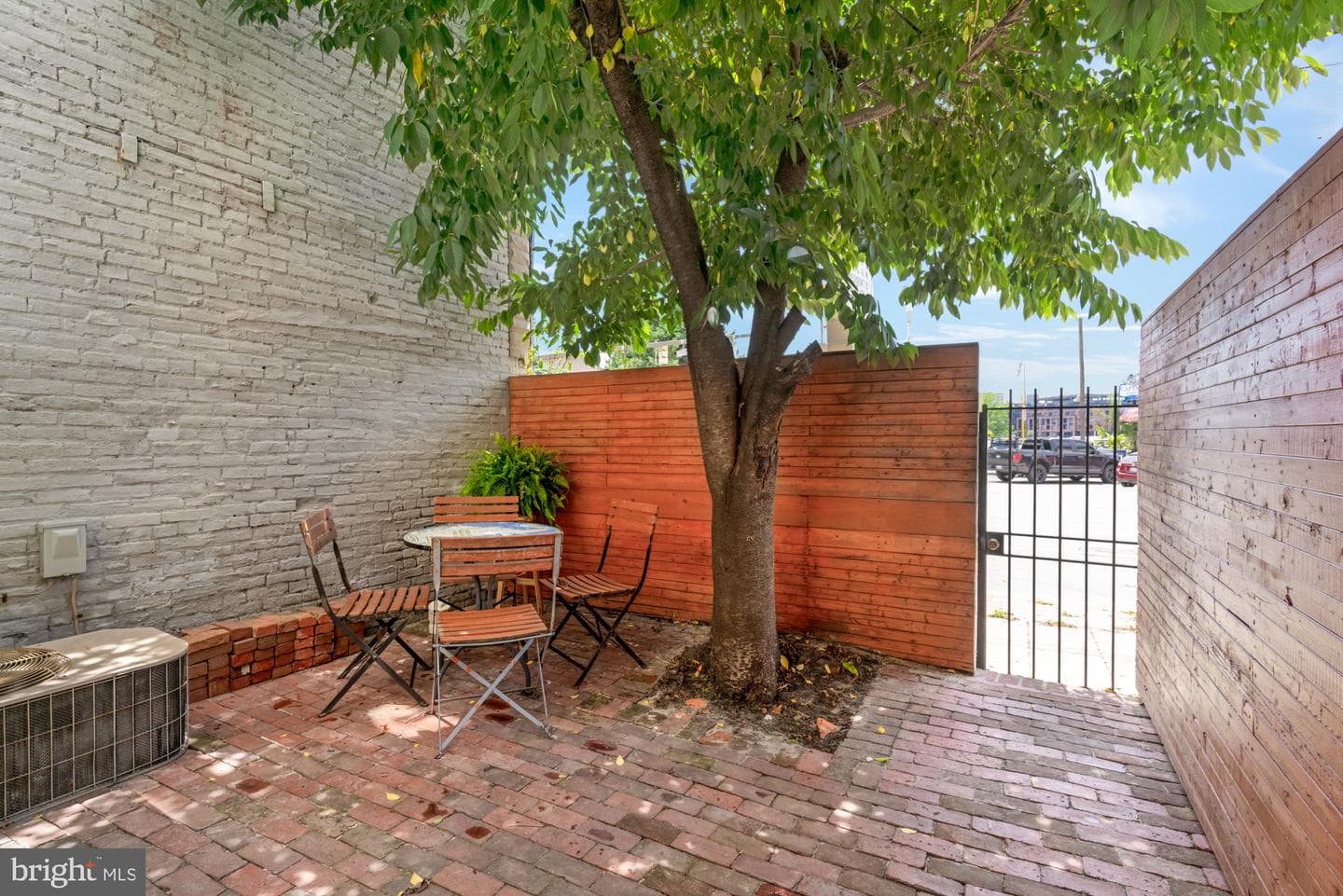 2143 Cambridge Street photo 13