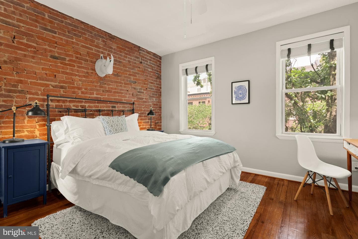 2143 Cambridge Street photo 15