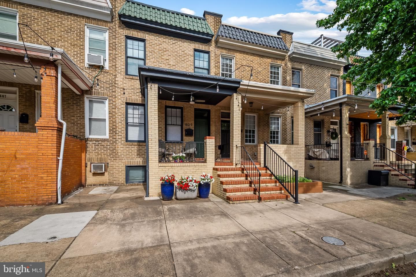 609 Grundy Street photo 3