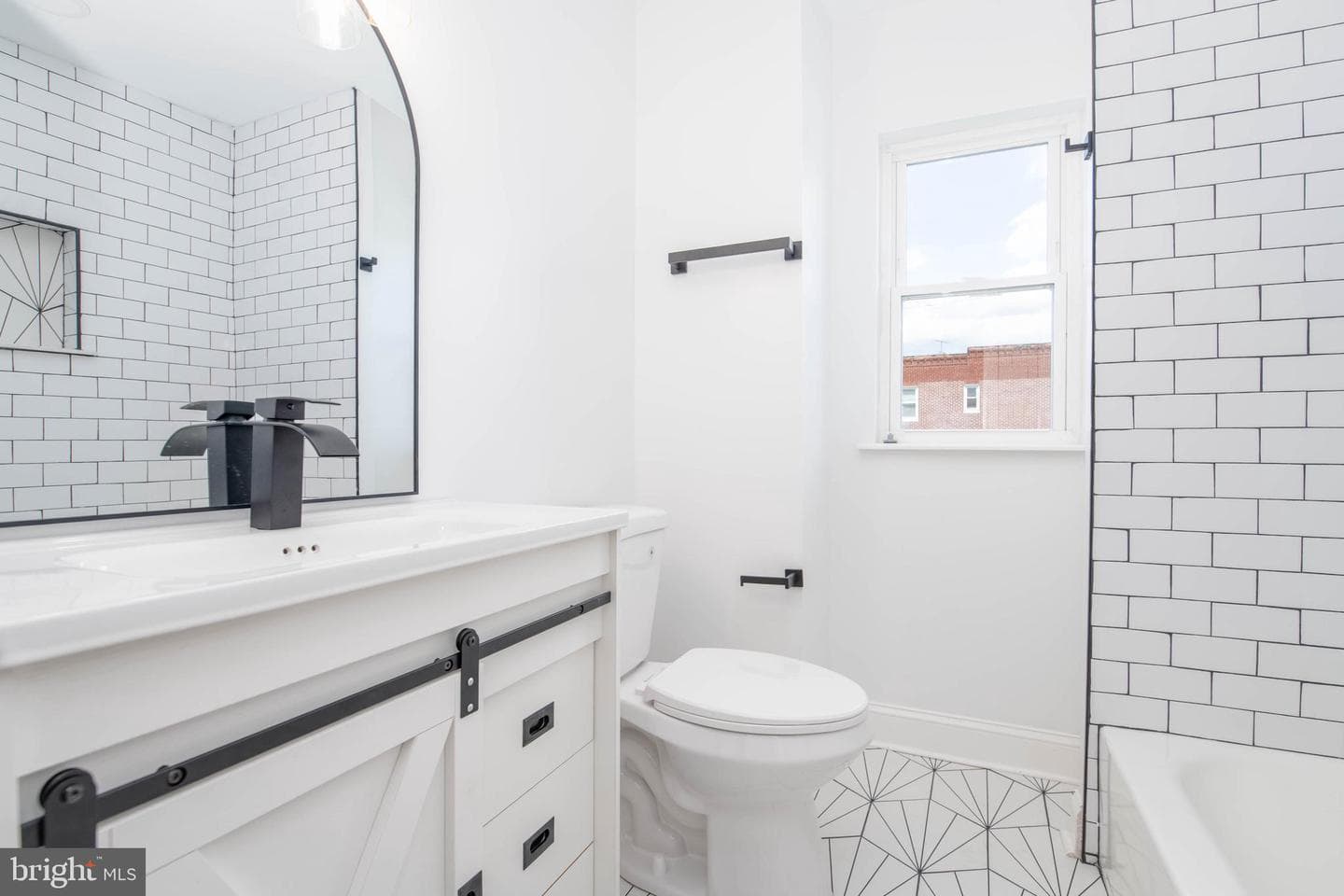 1300 W 37th Street photo 30