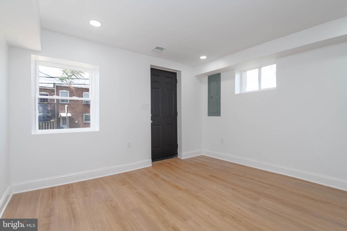 1300 W 37th Street photo 36