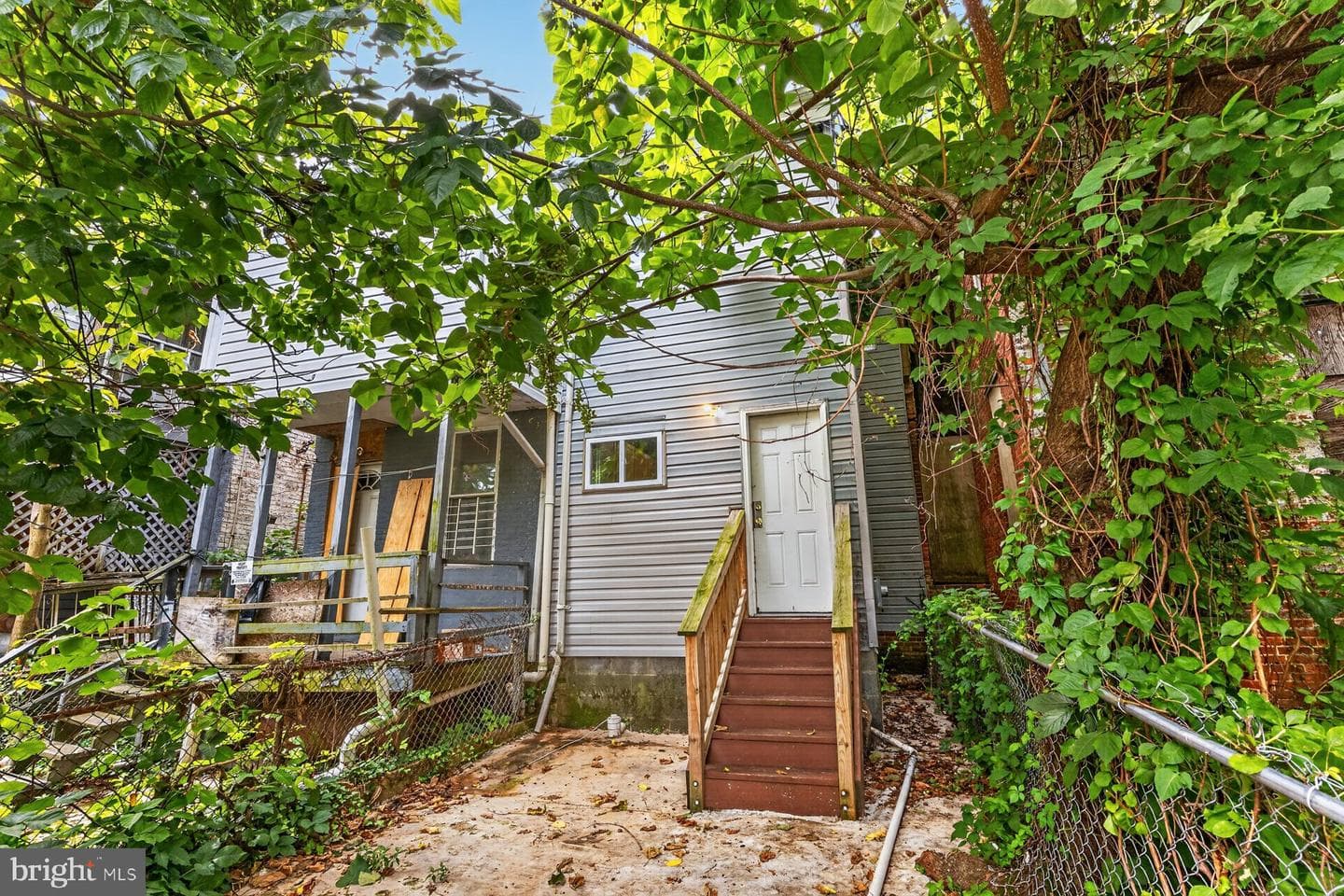 2036 Walbrook Avenue photo 23
