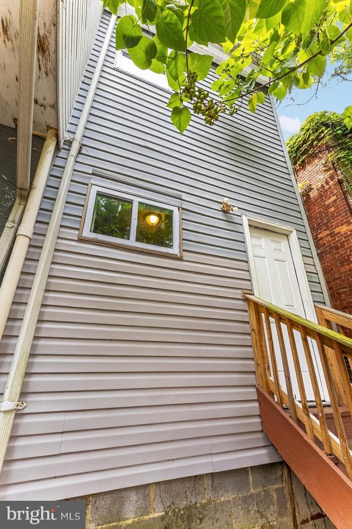 2036 Walbrook Avenue photo 26