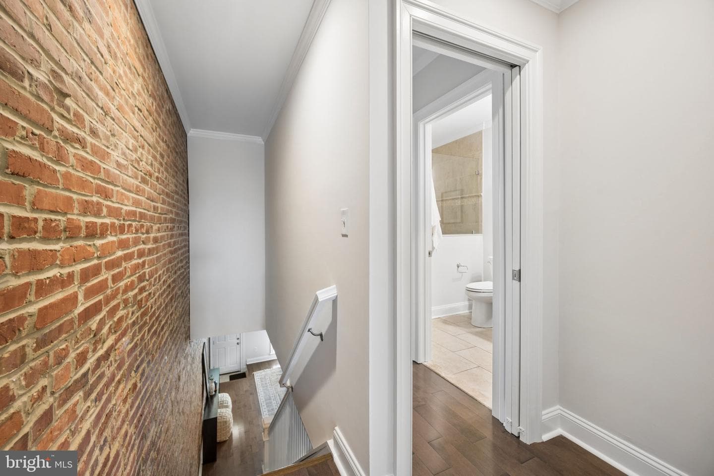 3134 Foster Avenue photo 32