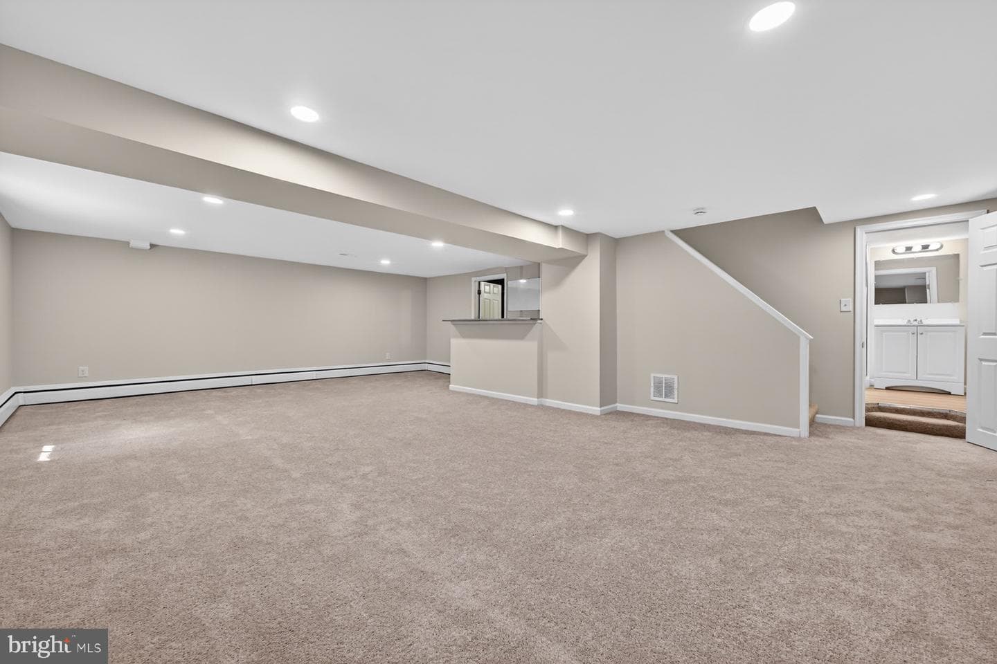 2119 Edmondson photo 42