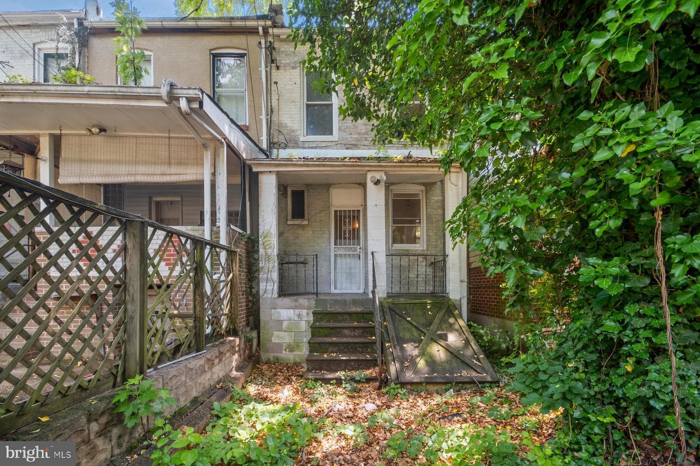 130 Collins Avenue S photo 16