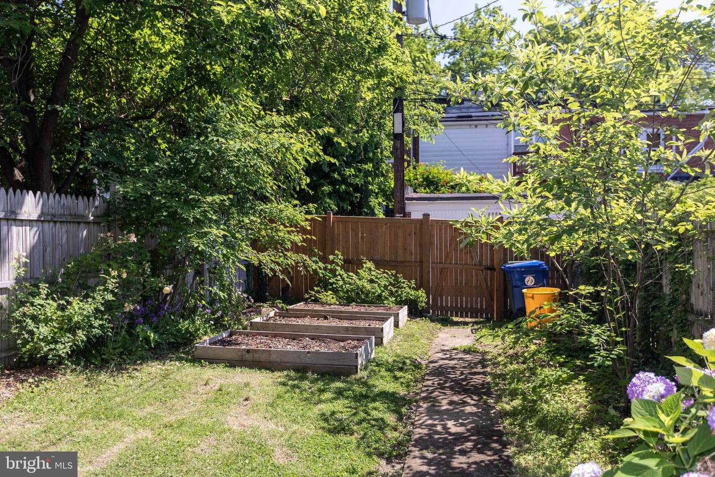 2911 Cresmont Avenue photo 32
