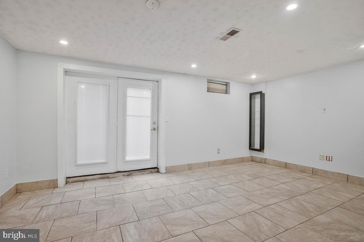 6103 Furley Way photo 21