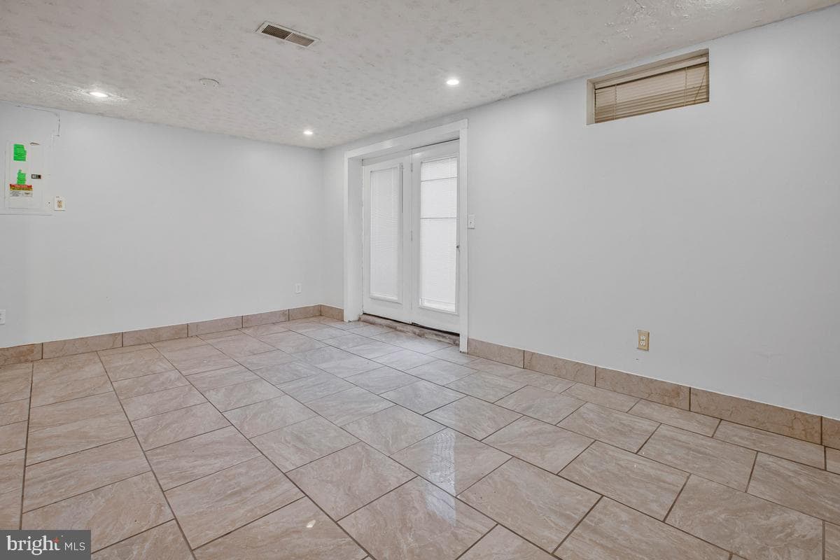 6103 Furley Way photo 23