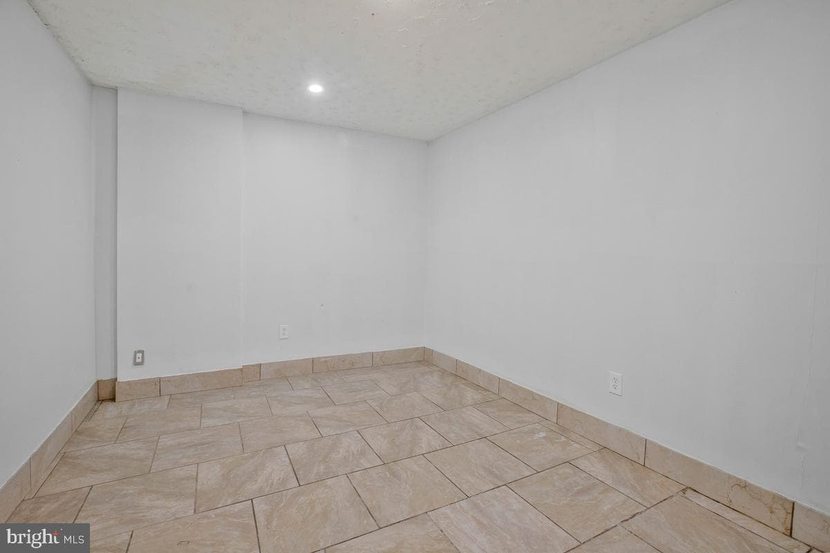6103 Furley Way photo 24