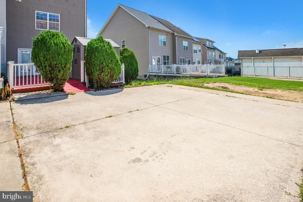 6103 Furley Way photo 5