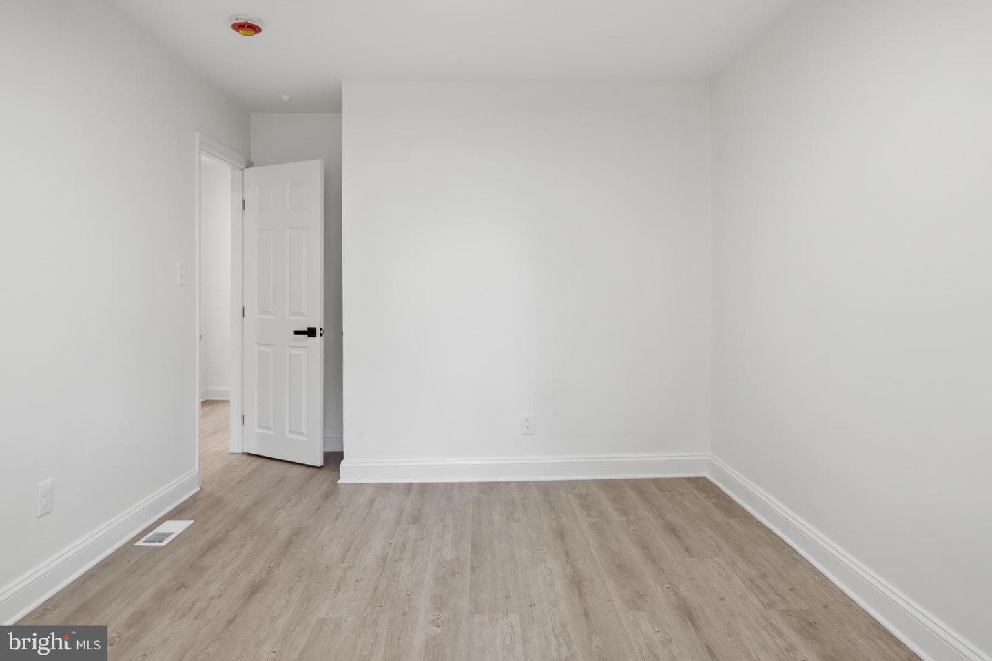 4706 Wilern Avenue photo 15