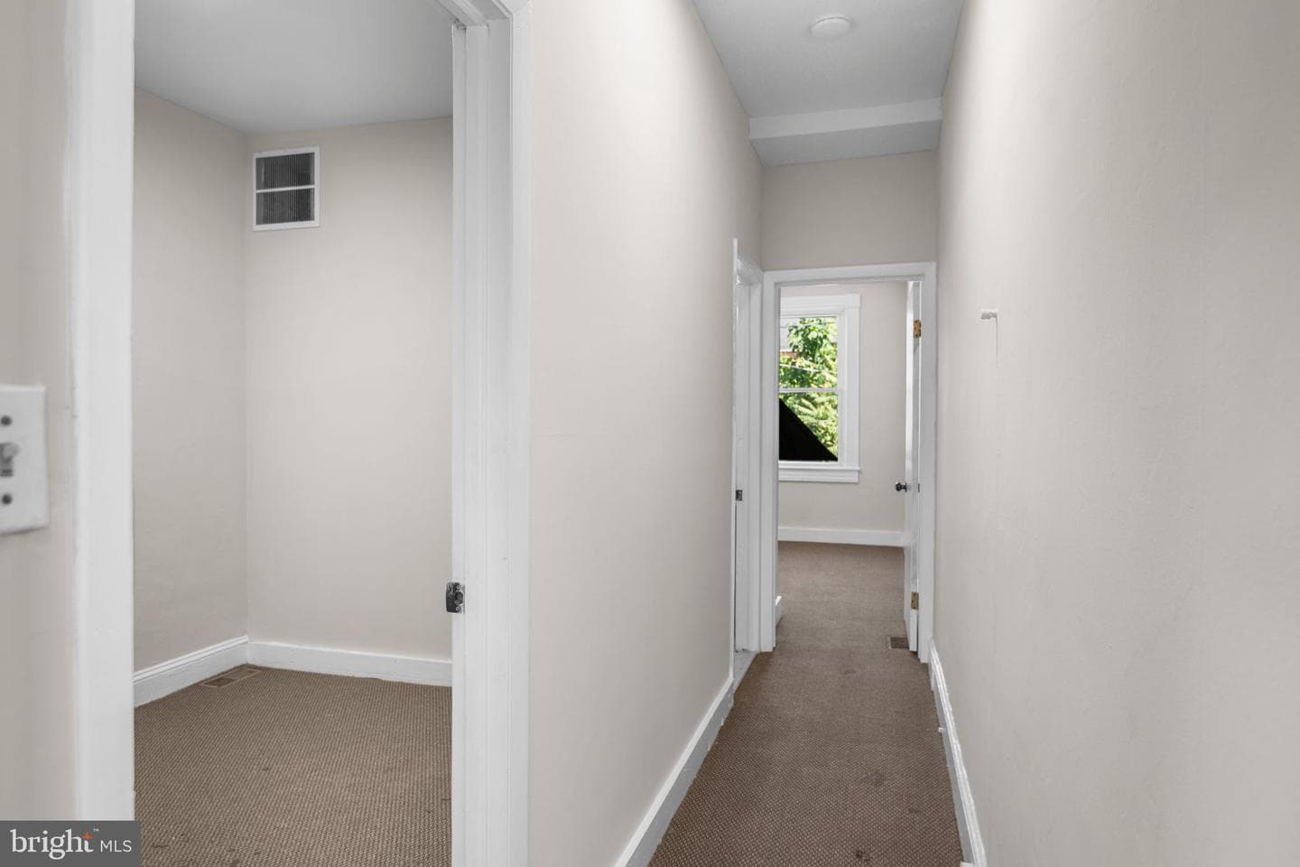 2621 Sloatfield Avenue photo 10
