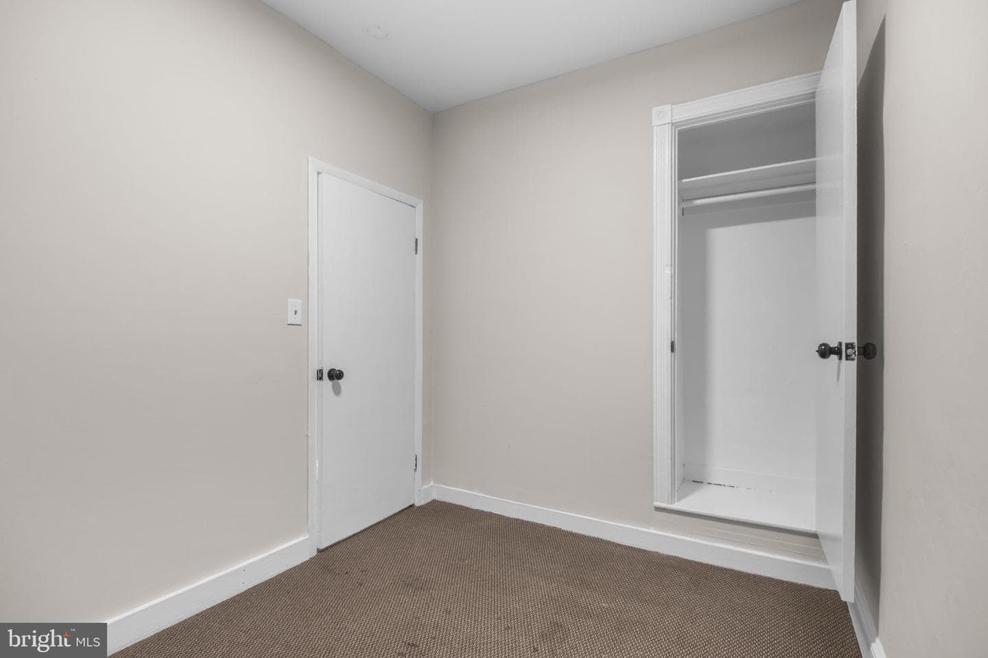 2621 Sloatfield Avenue photo 14
