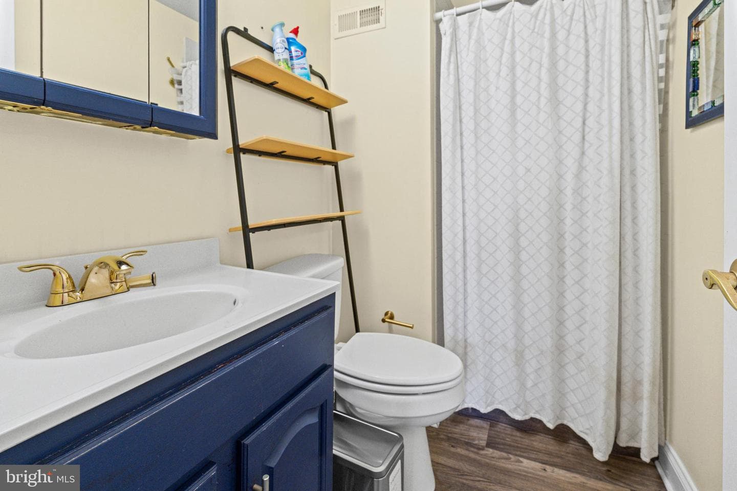 1456 Andre Street photo 8