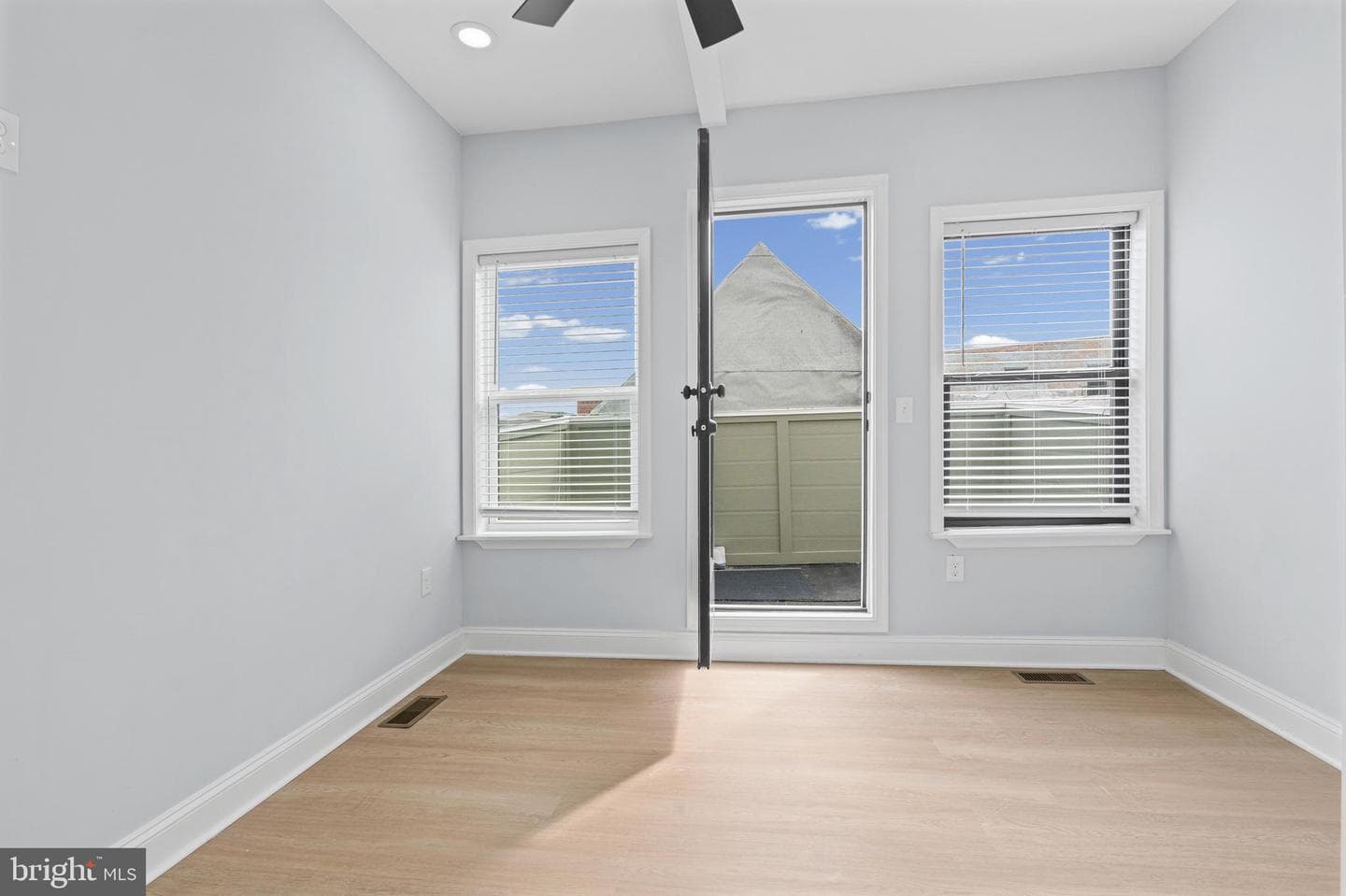 1145 Myrtle Avenue photo 24
