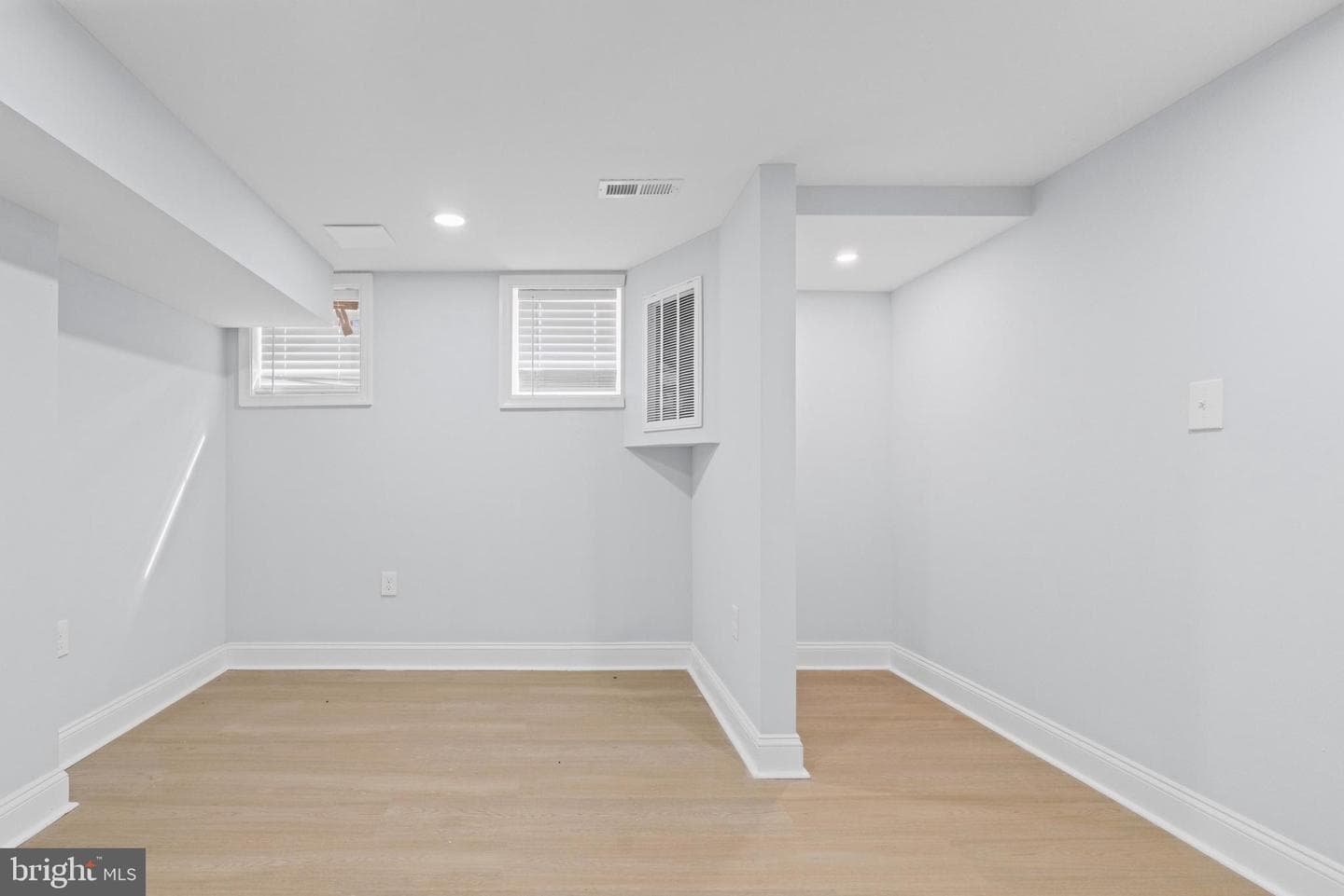 1145 Myrtle Avenue photo 35
